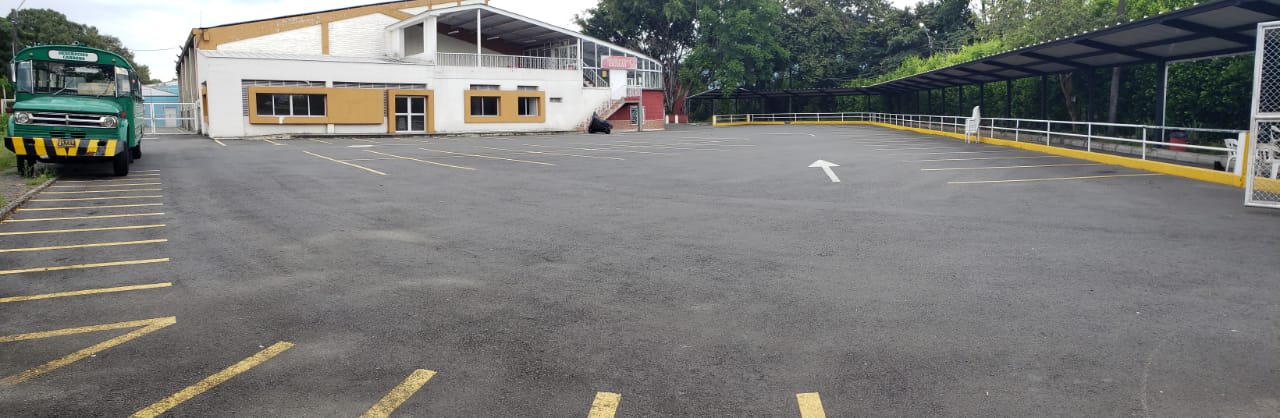 Parqueadero